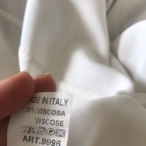 White blouse - Picture 4 of 4